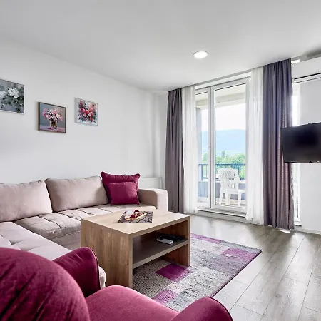 Regency Appartamento 4*
