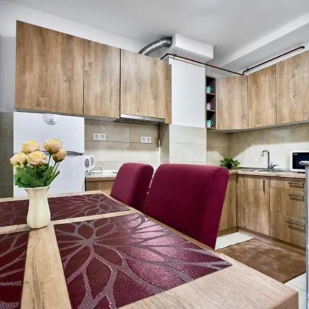 Regency Appartamento 4*
